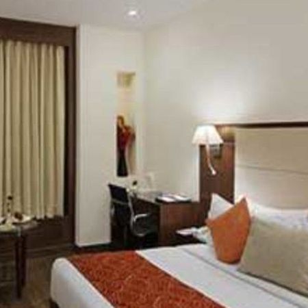 Clarks Inn, Pacific Mall Ghaziabad Exterior foto